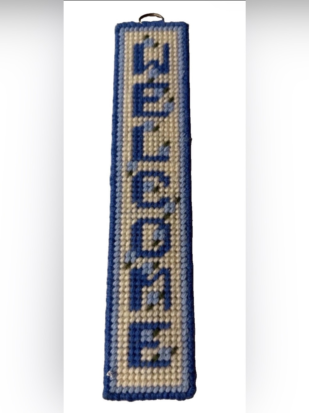 DARLING! HAND STITCHED NEEDLEPOINT WELCOME 10” DOOR/WALL HANGER - BLUES & CREAM